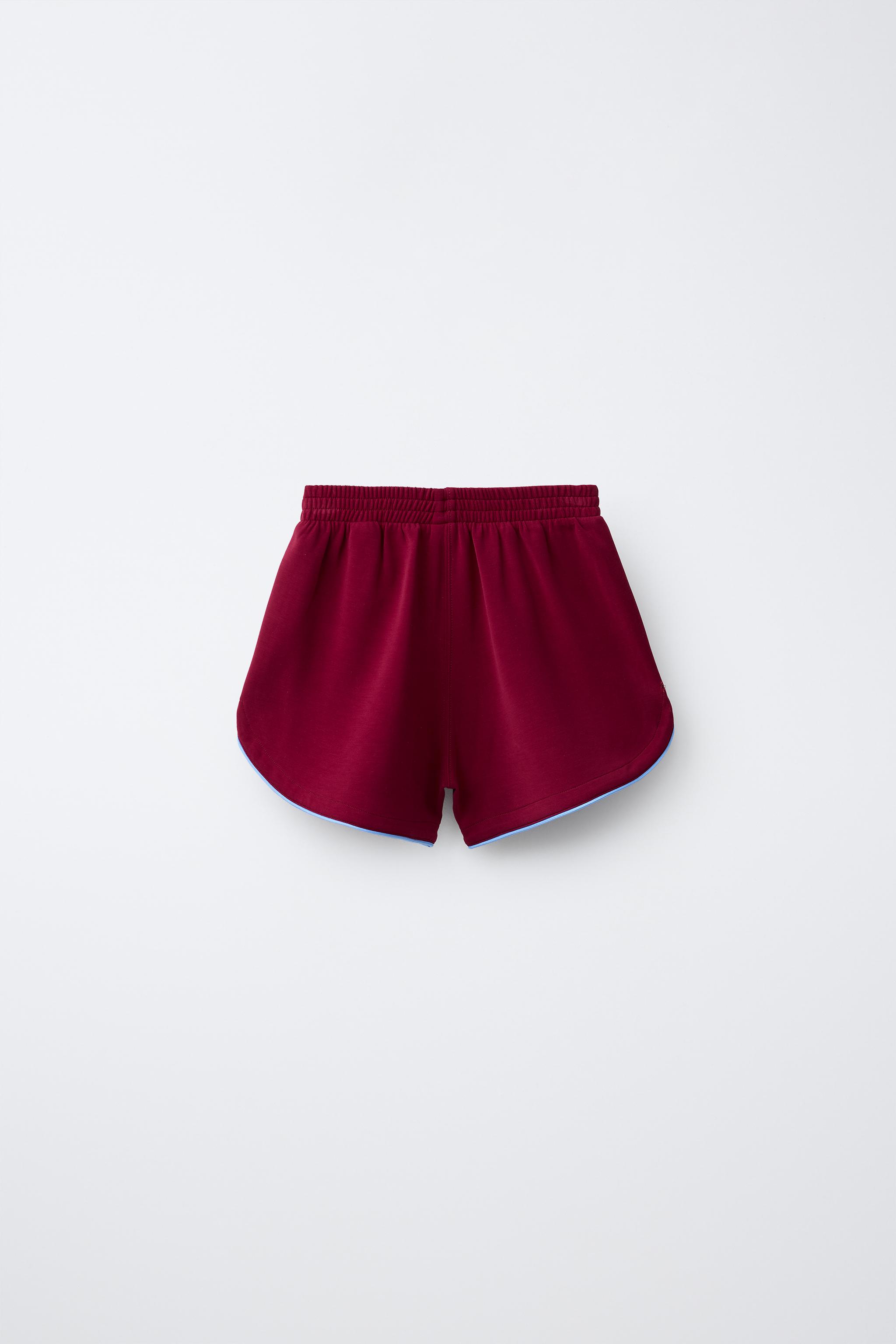 SHORT SPORT EN CONTRASTE ET MODAL